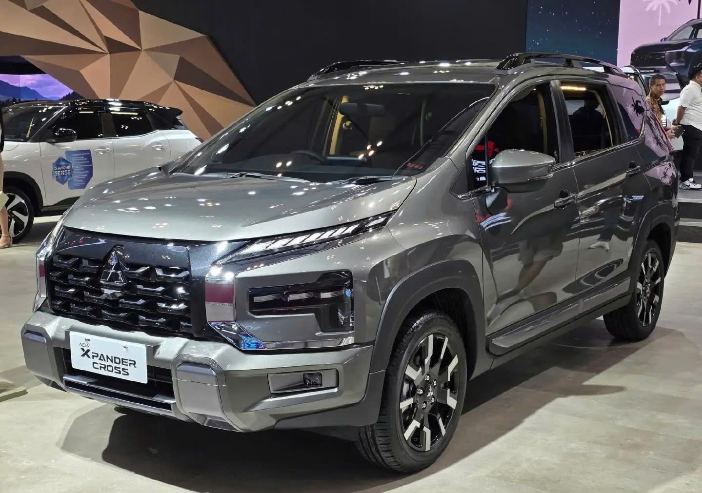 mitsubishi xpander cross nâu 2026